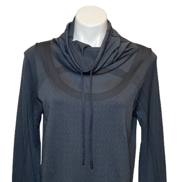 Under Armour NWOT gray theadborne seamless funnel neck heatgear top L - Picture 5 of 16